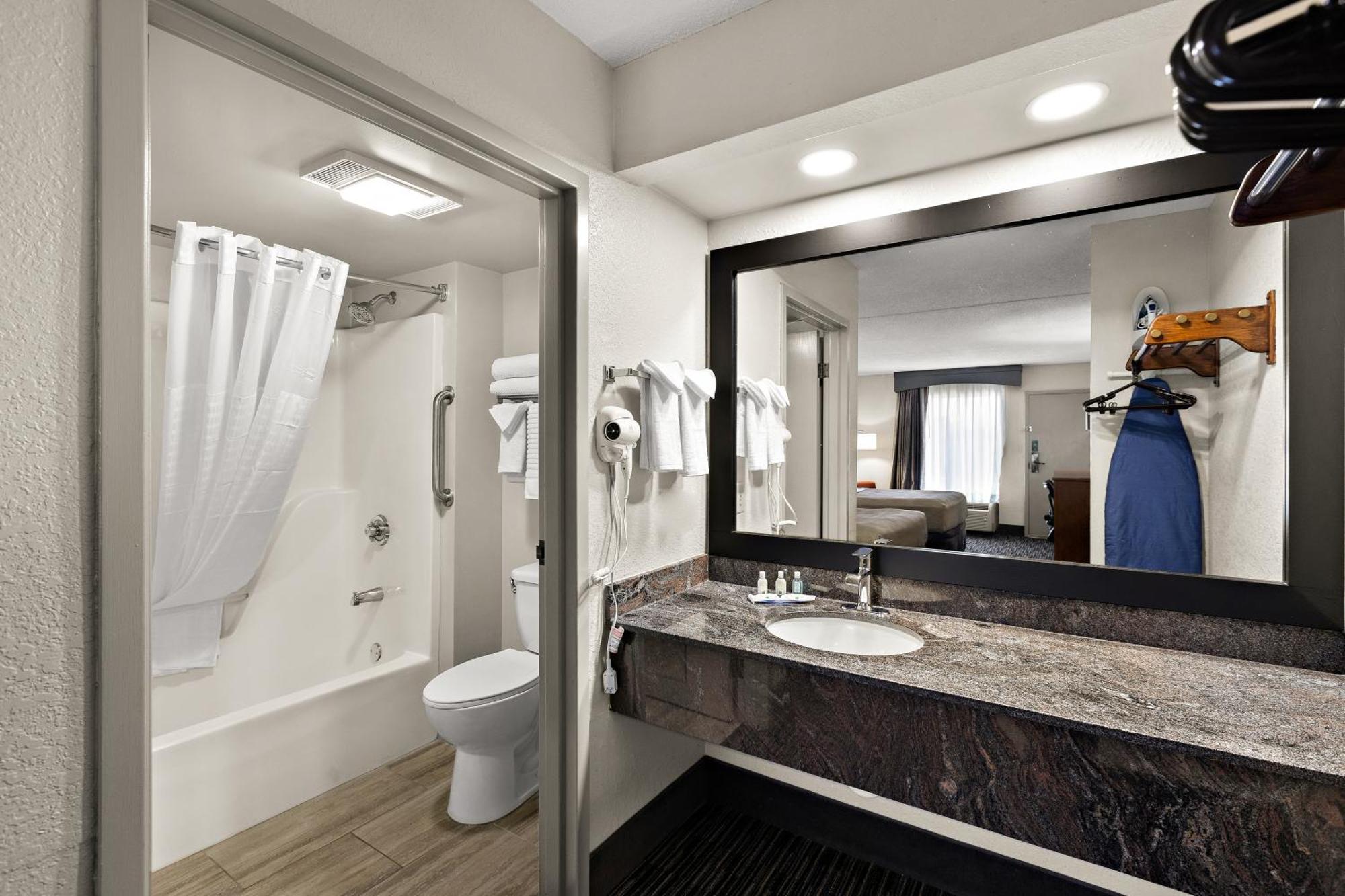 Quality Inn Дендрідж Екстер'єр фото